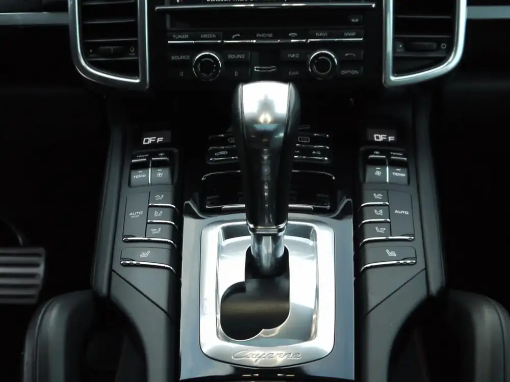PORSCHE cayenne