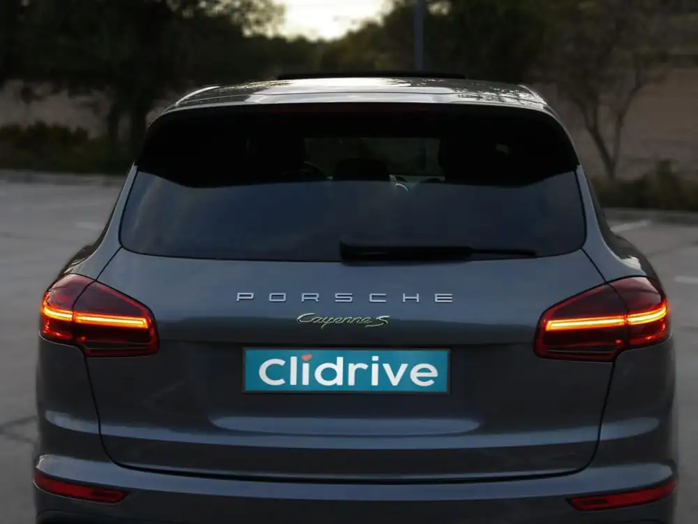 PORSCHE cayenne