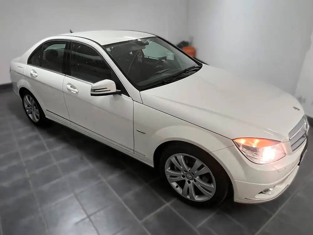 MERCEDES clase c