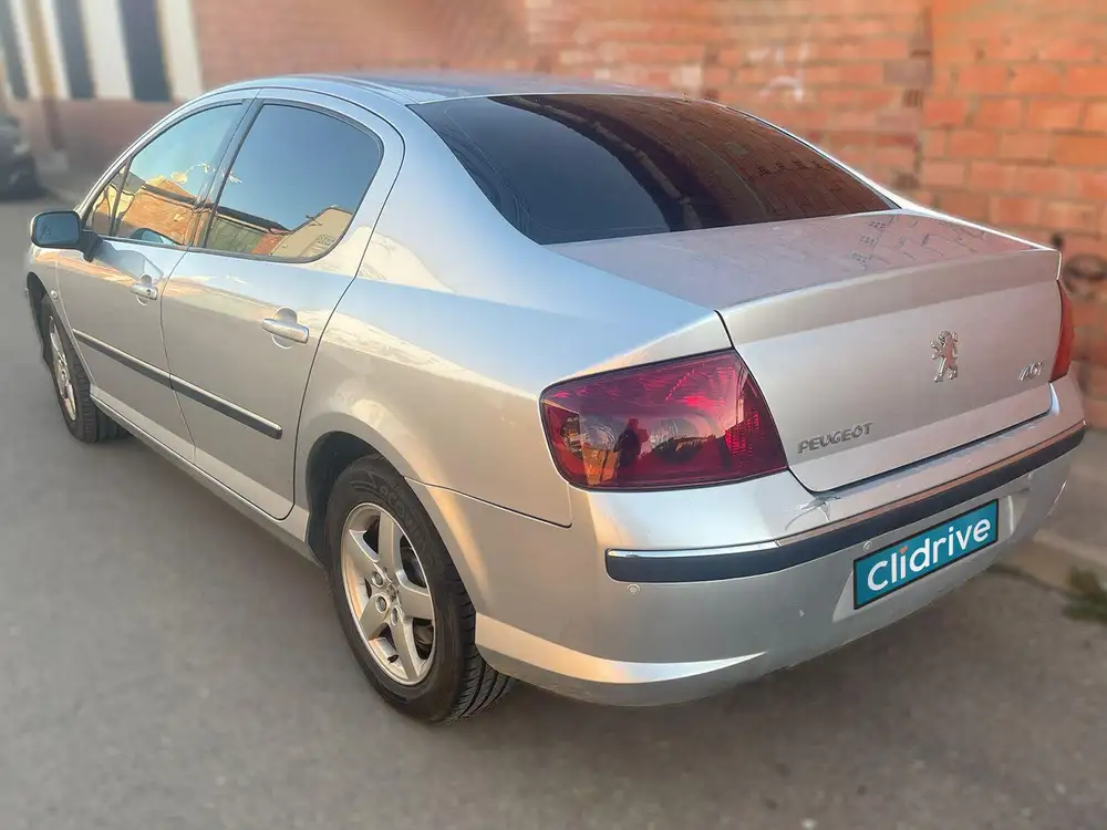 PEUGEOT 407