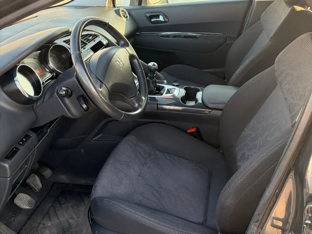 PEUGEOT 3008 - Foto 10 | Clidrive