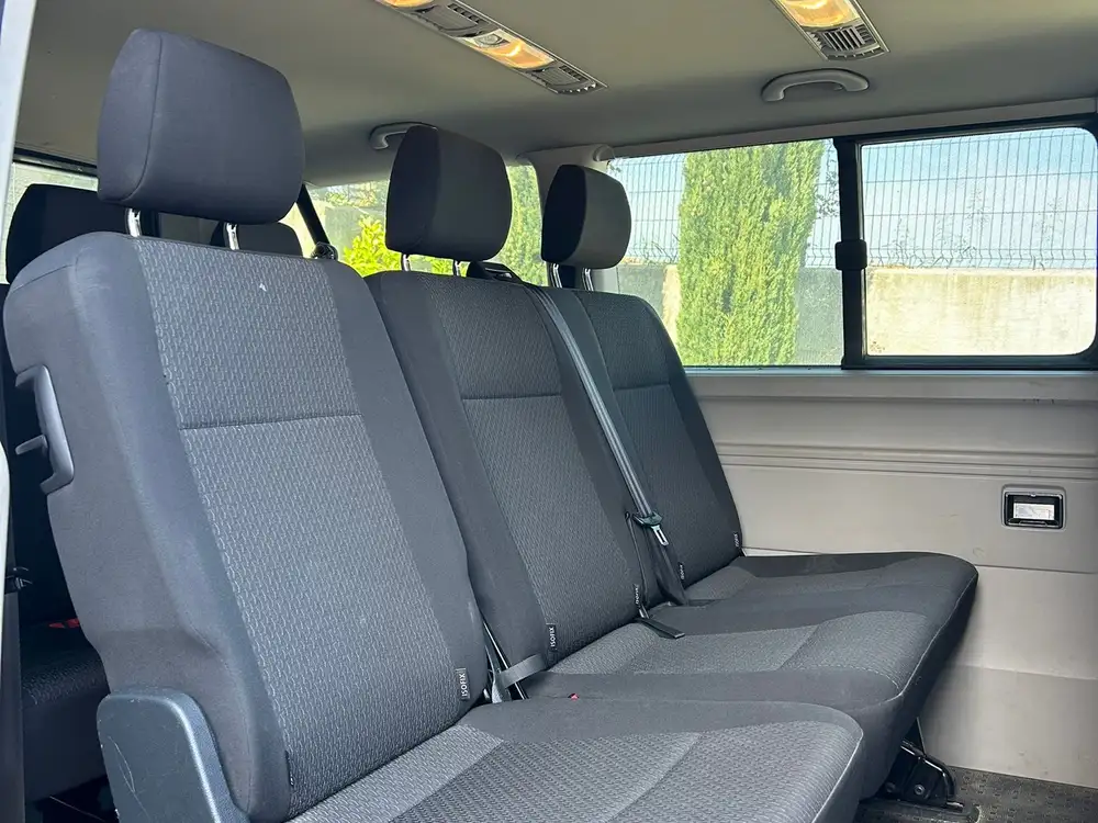 VOLKSWAGEN caravelle