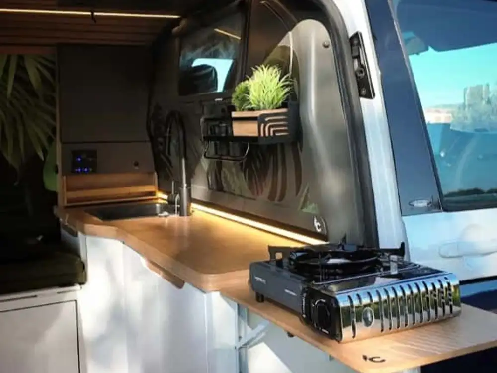 VOLKSWAGEN transporter