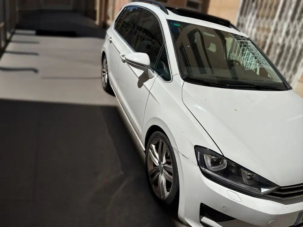 VOLKSWAGEN golf sportsvan