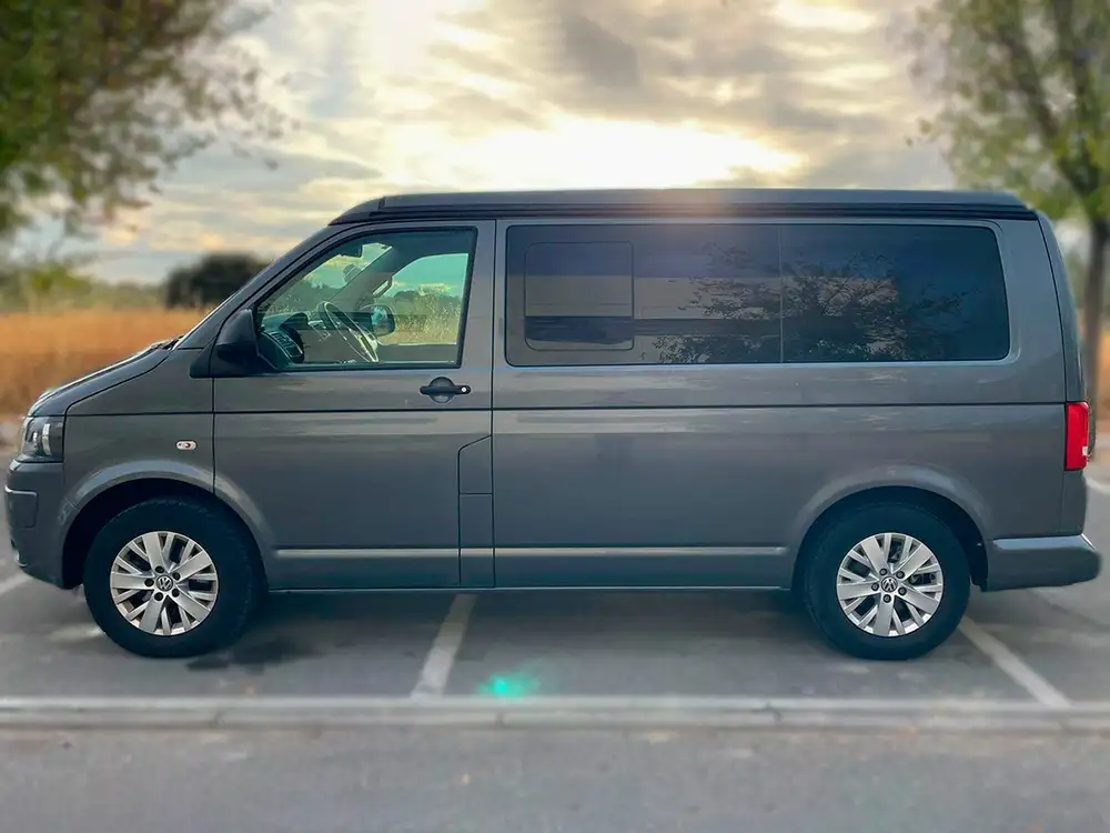 VOLKSWAGEN california