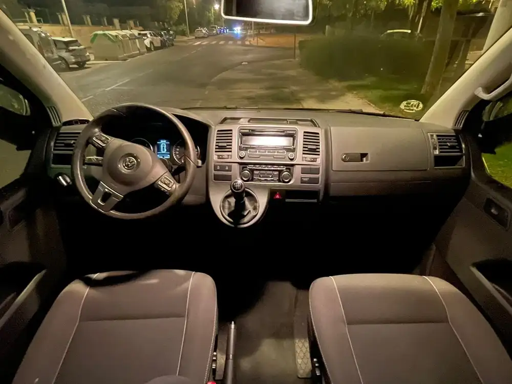 VOLKSWAGEN california