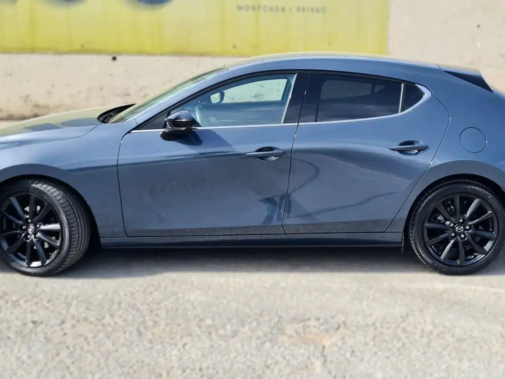 MAZDA mazda3