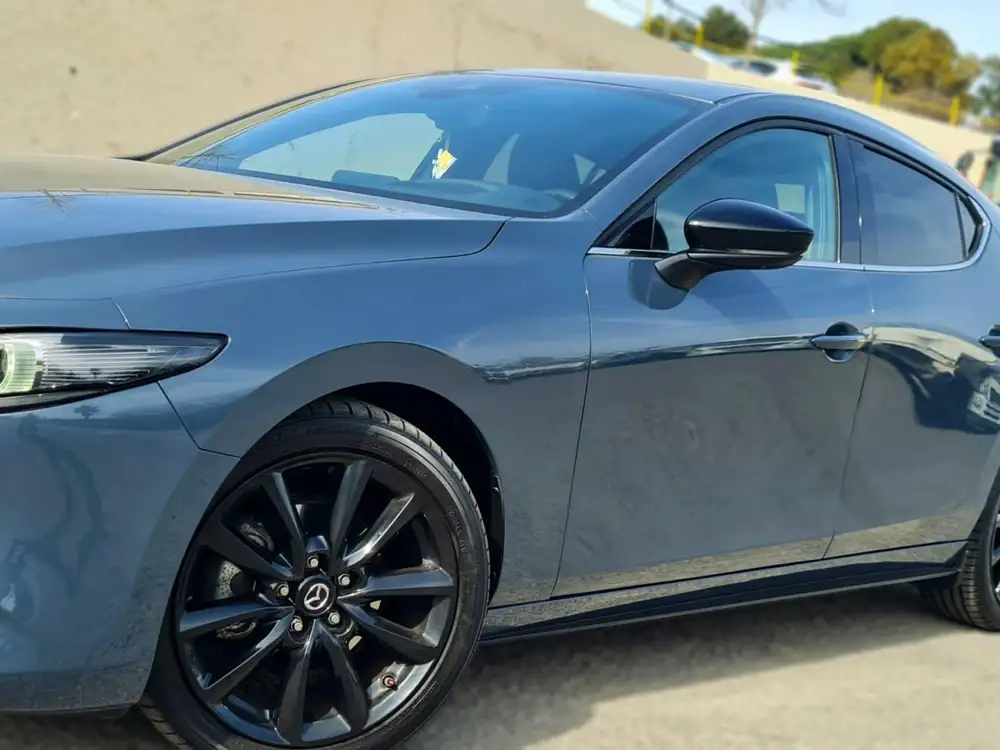 MAZDA mazda3
