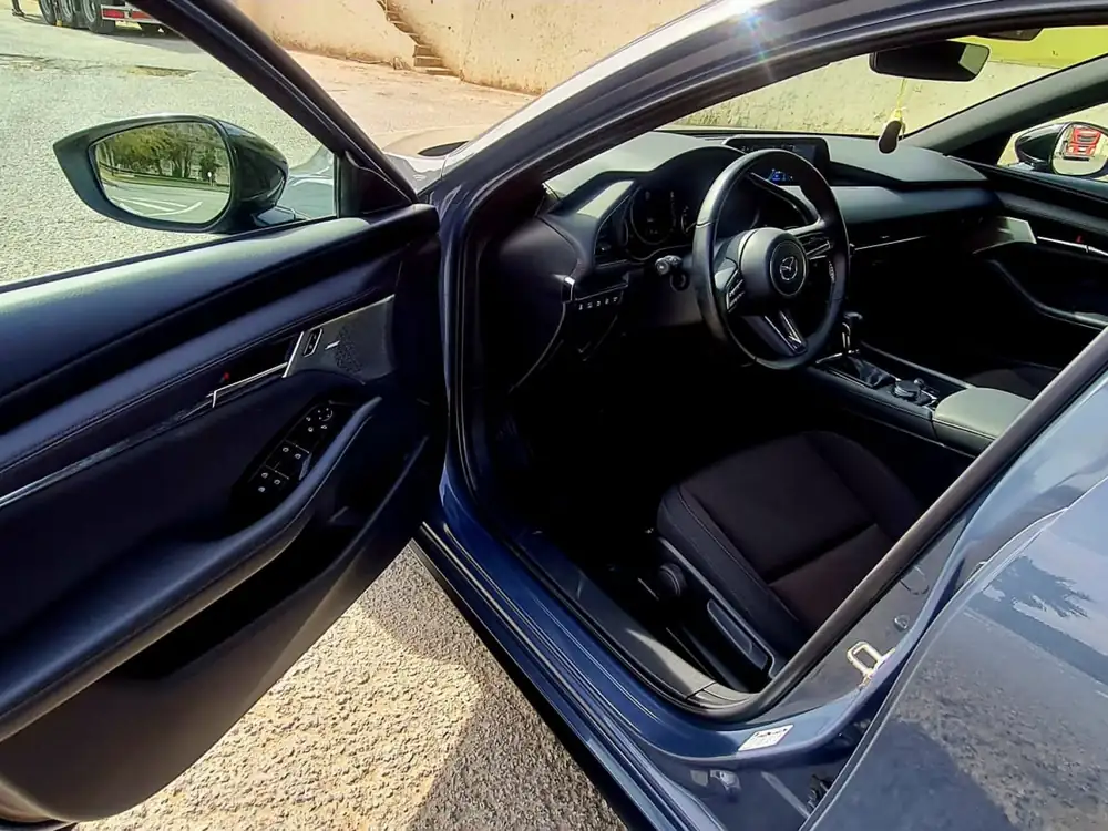 MAZDA mazda3
