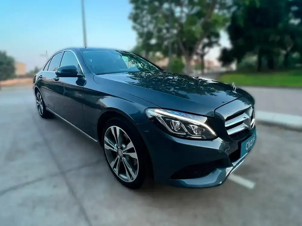 MERCEDES clase c