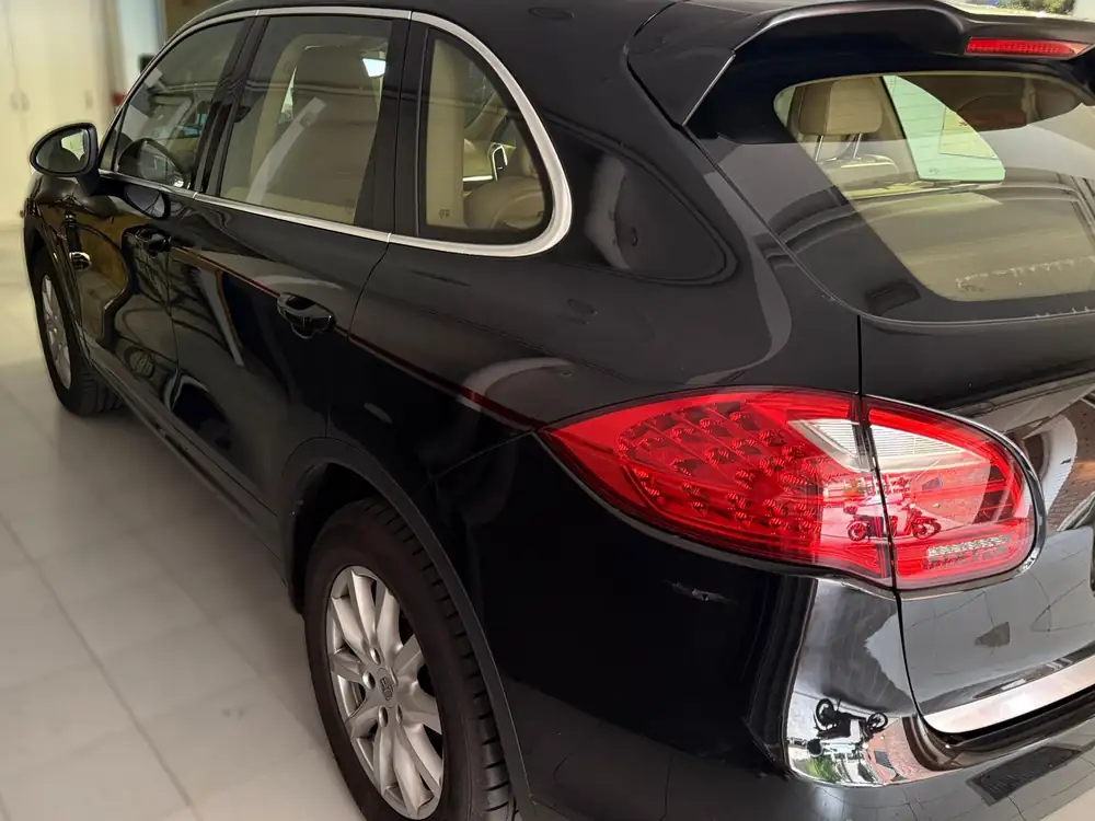 PORSCHE cayenne