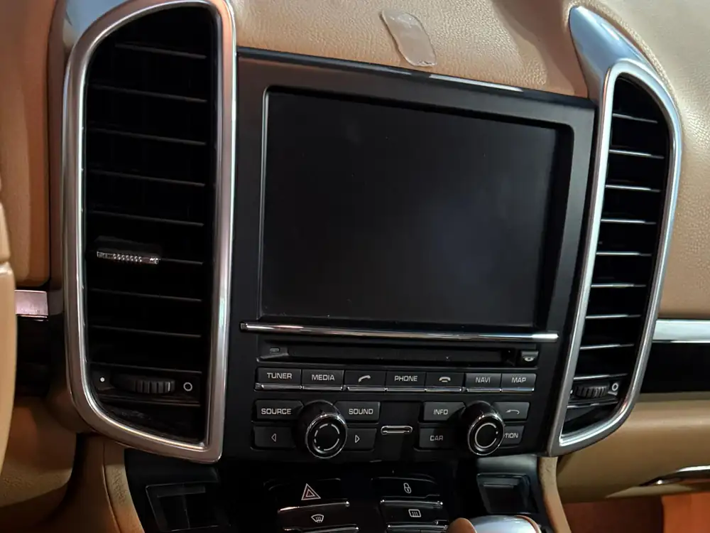 PORSCHE cayenne