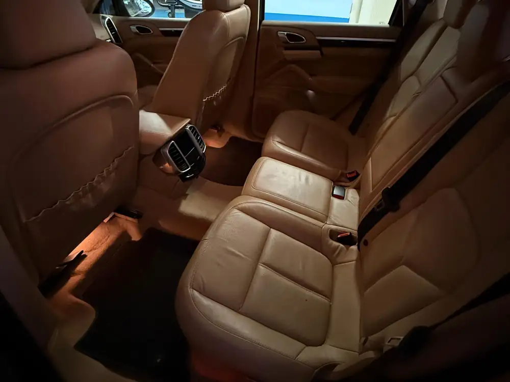 PORSCHE cayenne