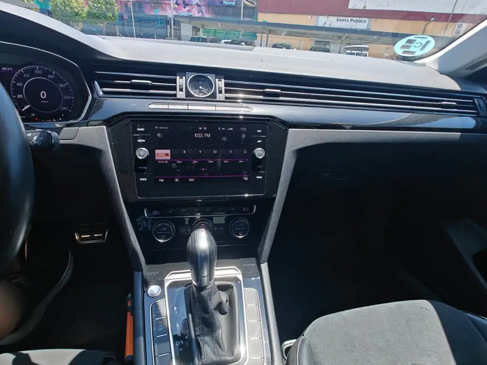 VOLKSWAGEN arteon