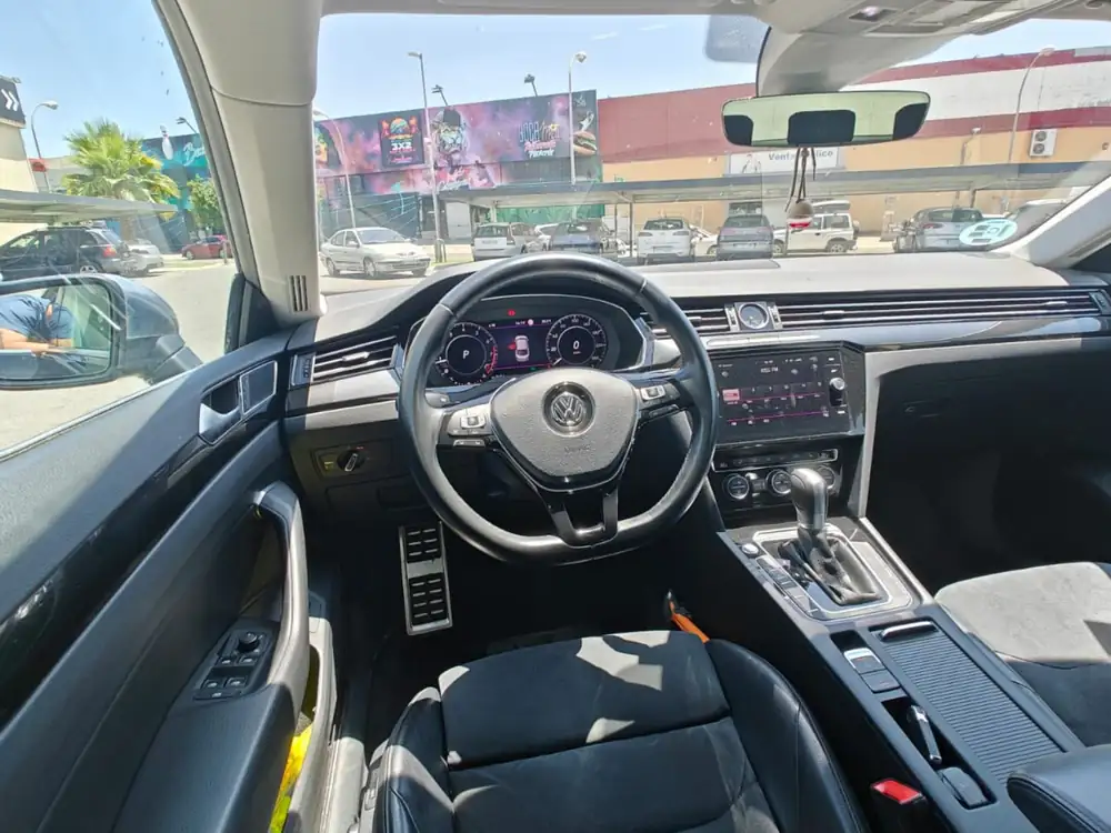 VOLKSWAGEN arteon