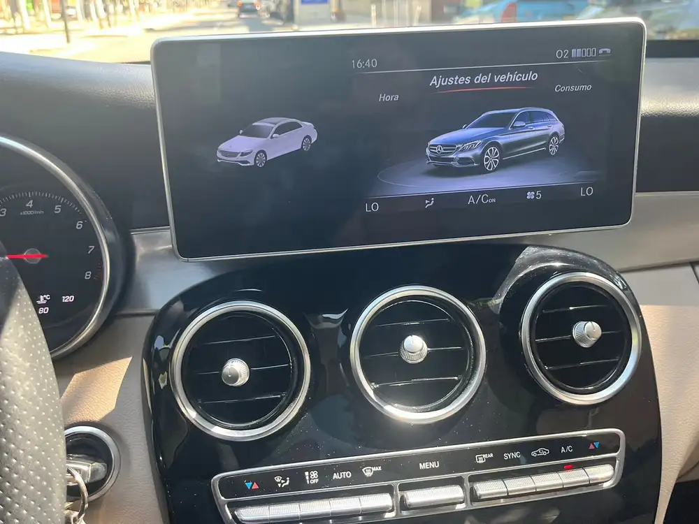 MERCEDES clase c - Foto 11 | Clidrive