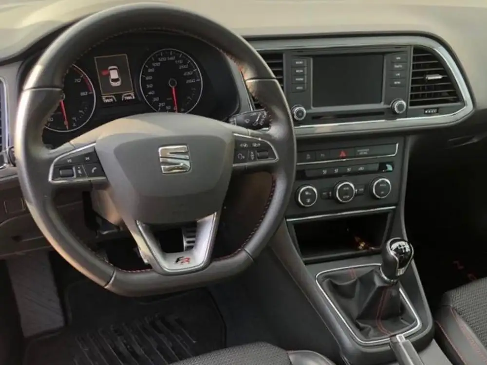 SEAT leon