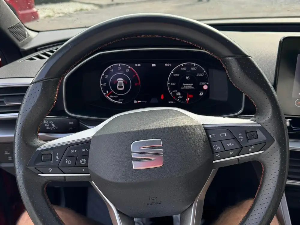 SEAT león