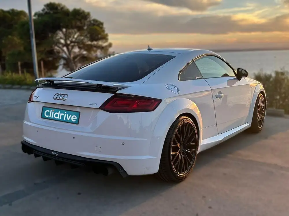 AUDI tt