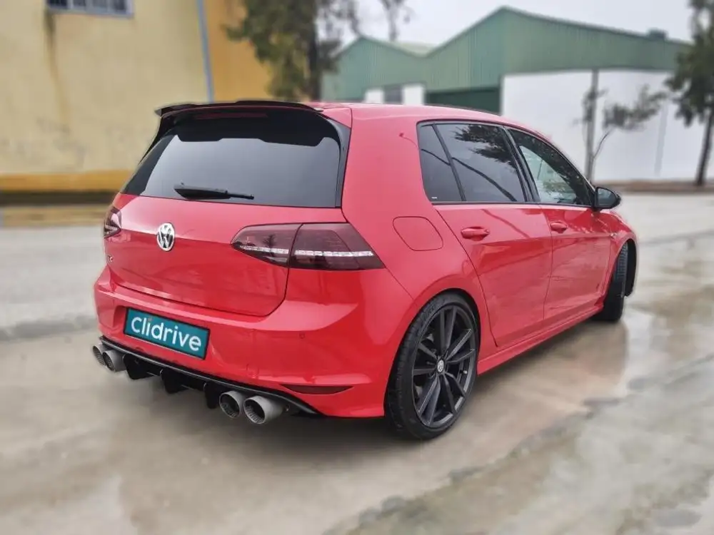 VOLKSWAGEN golf