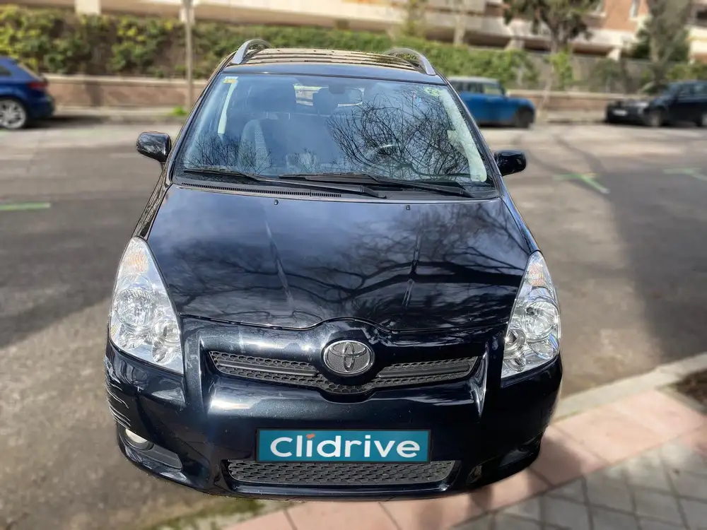 TOYOTA corolla verso