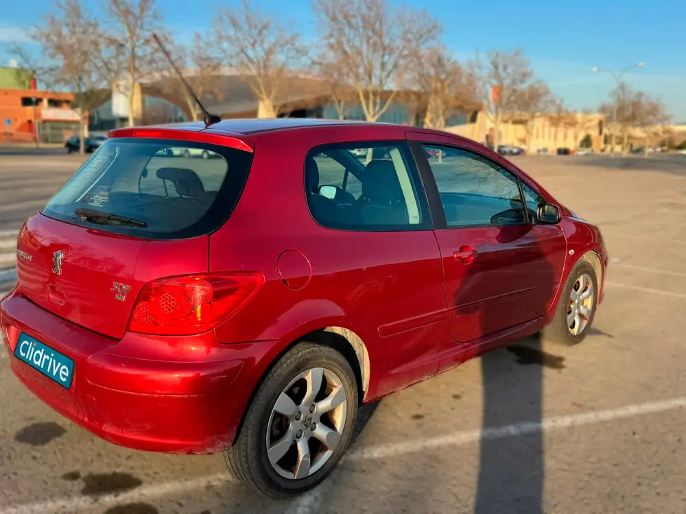PEUGEOT 307