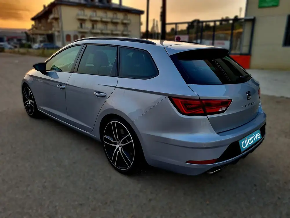 SEAT leon