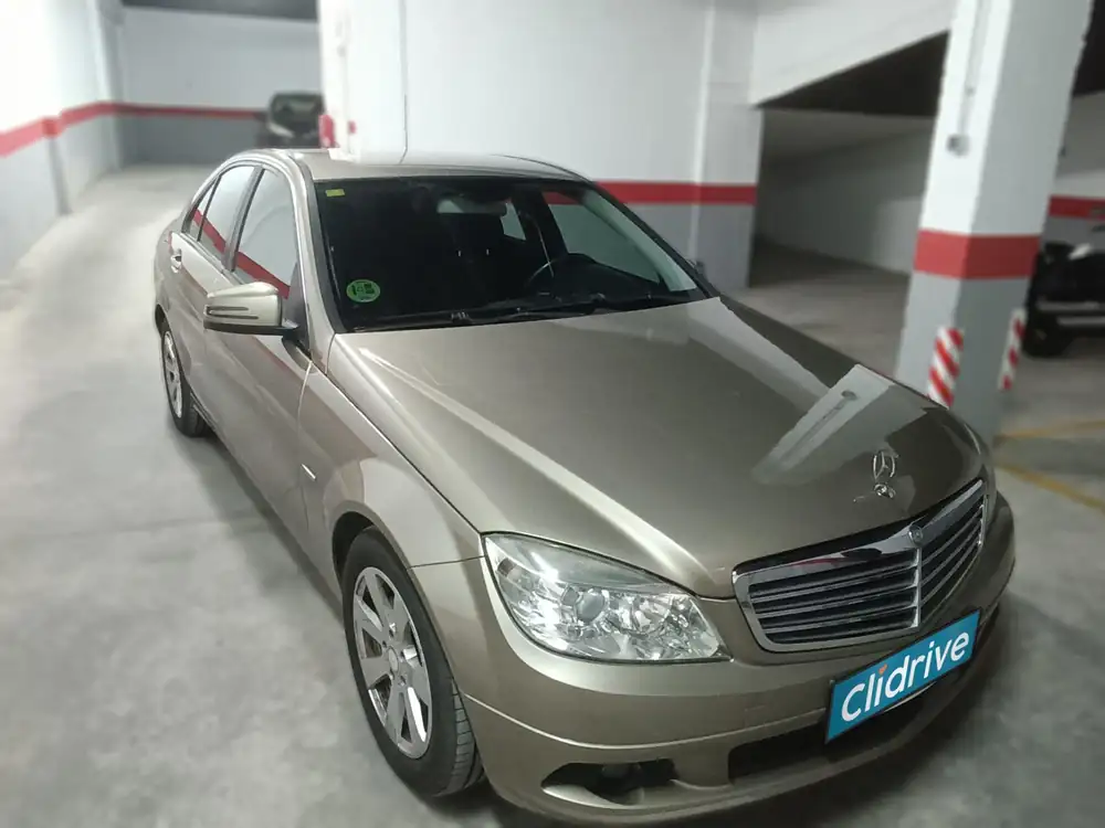 MERCEDES clase c