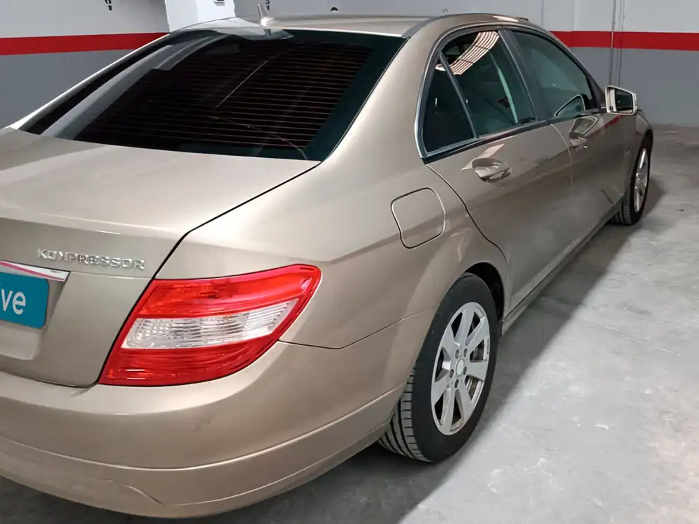 MERCEDES clase c