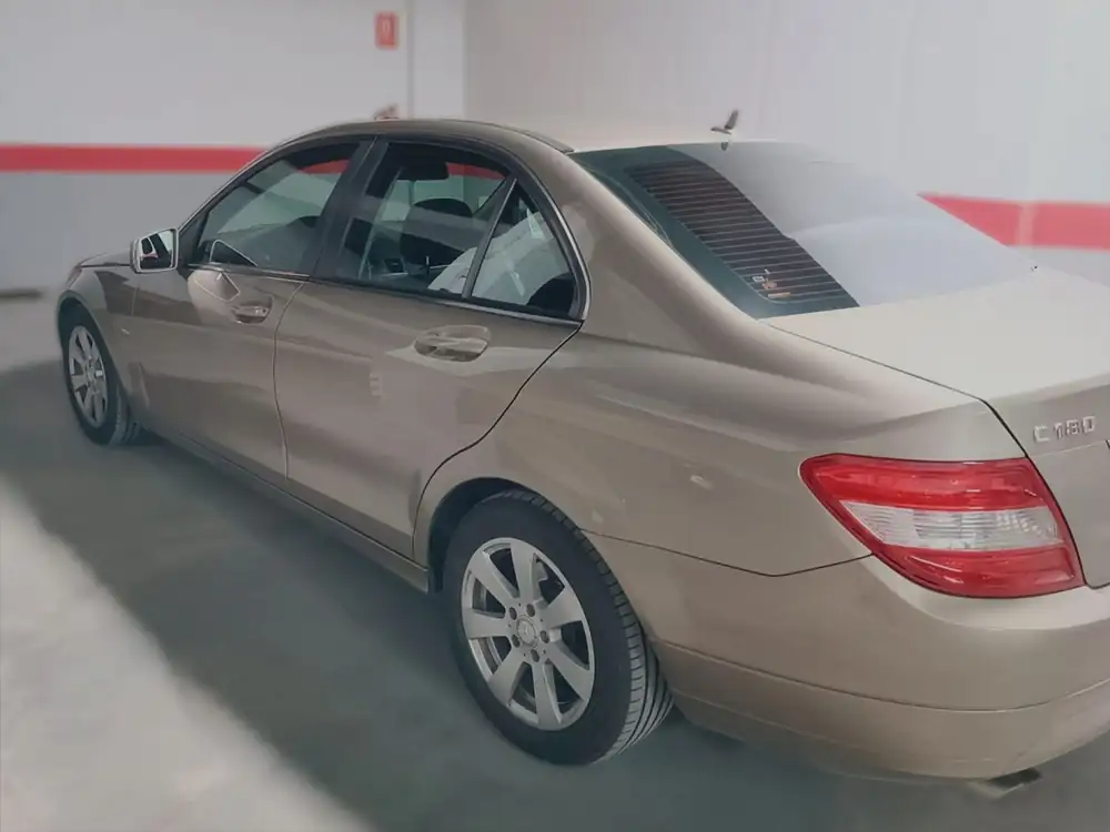 MERCEDES clase c