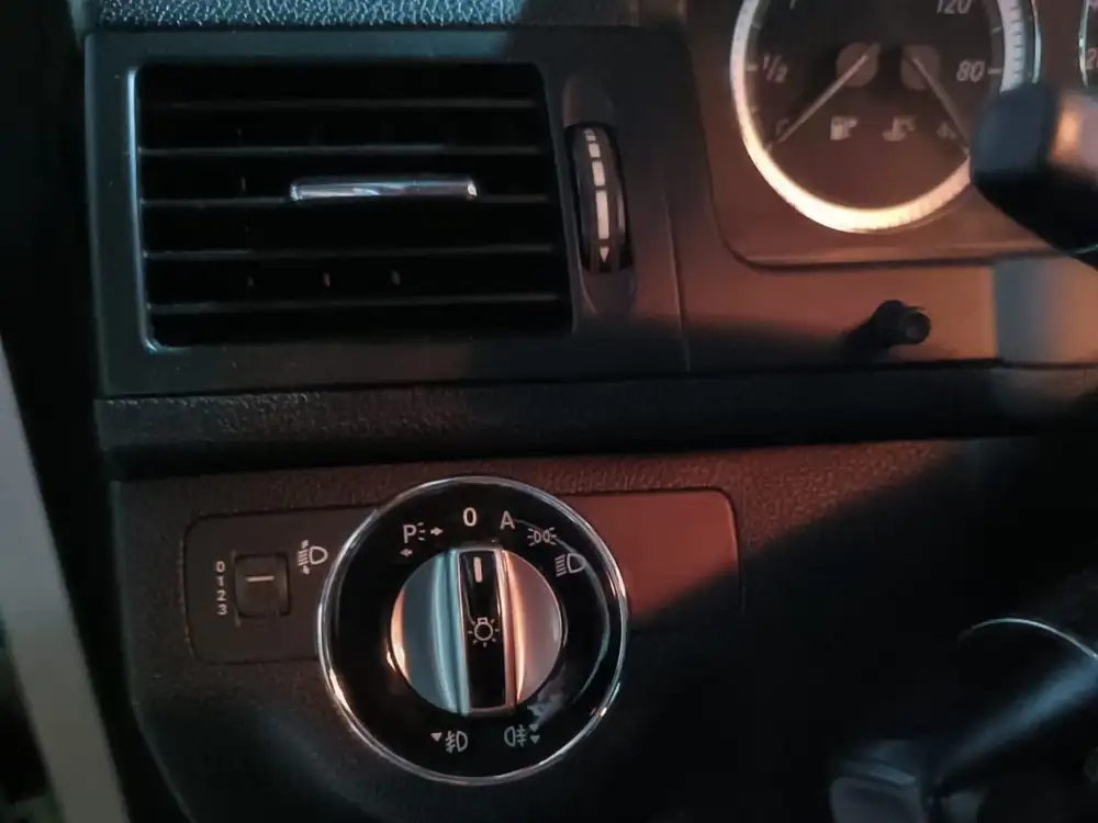MERCEDES clase c