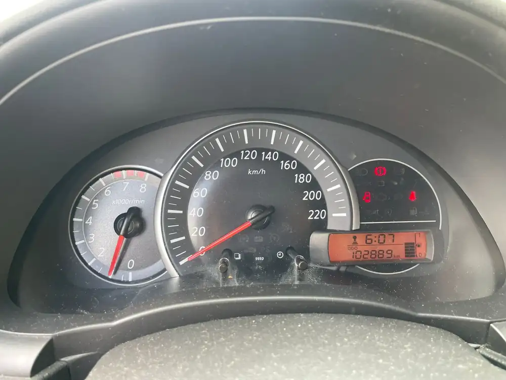 NISSAN micra