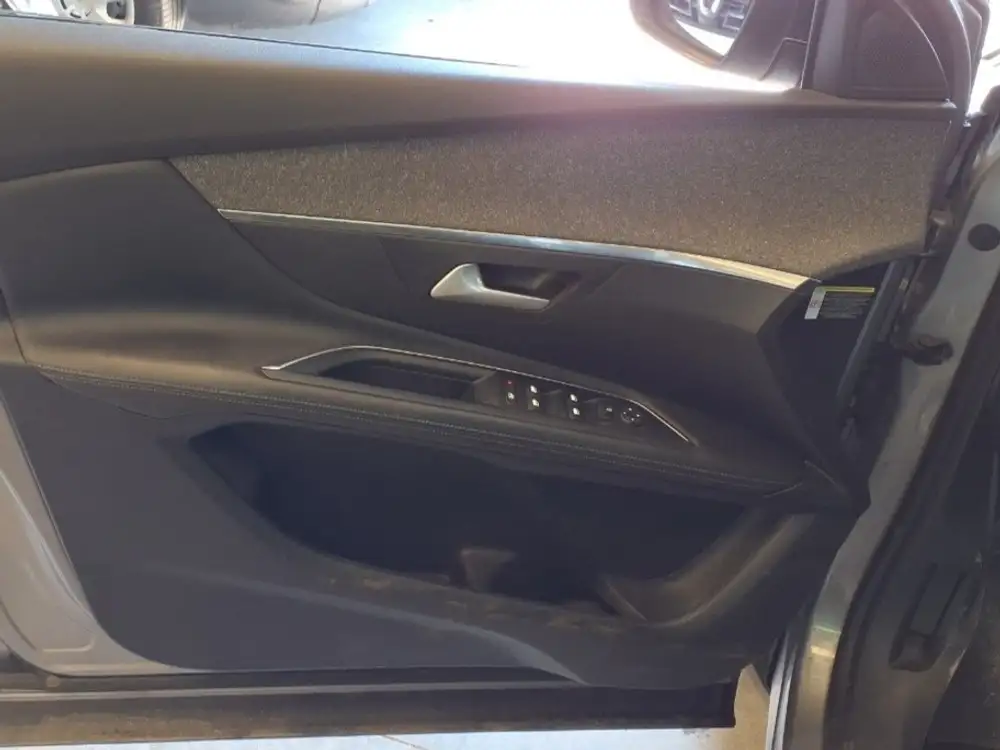 PEUGEOT 3008 - Foto 11 | Clidrive