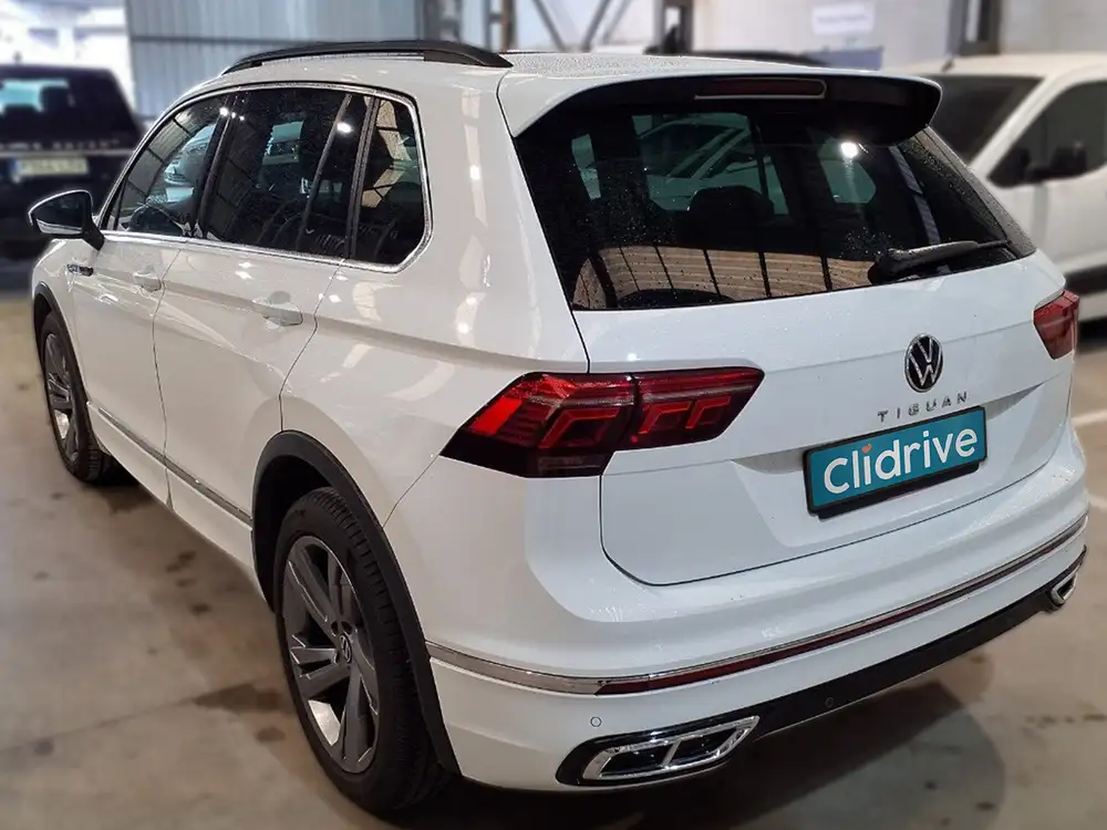 VOLKSWAGEN tiguan