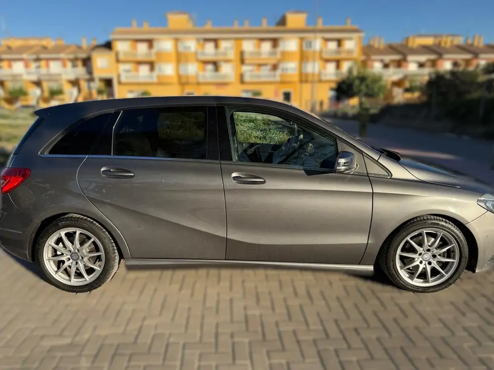 MERCEDES clase b