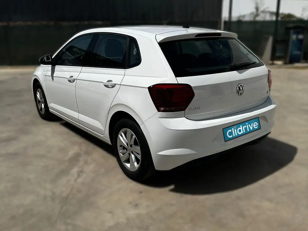 VOLKSWAGEN polo