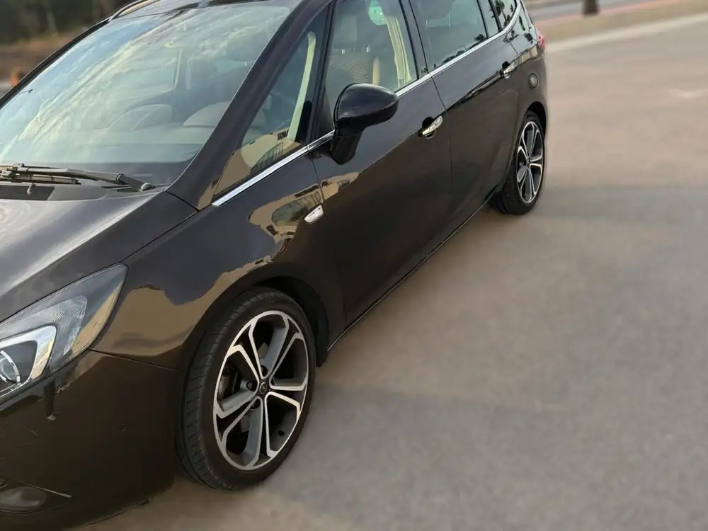 OPEL zafira tourer