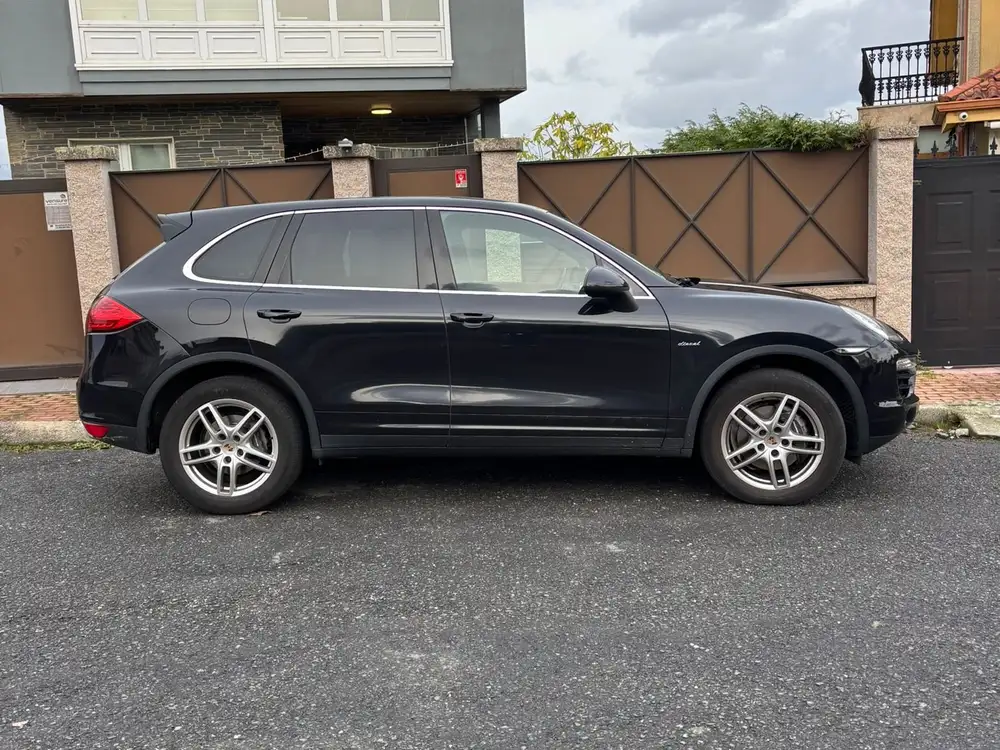 PORSCHE cayenne