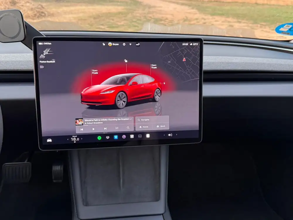 TESLA model 3