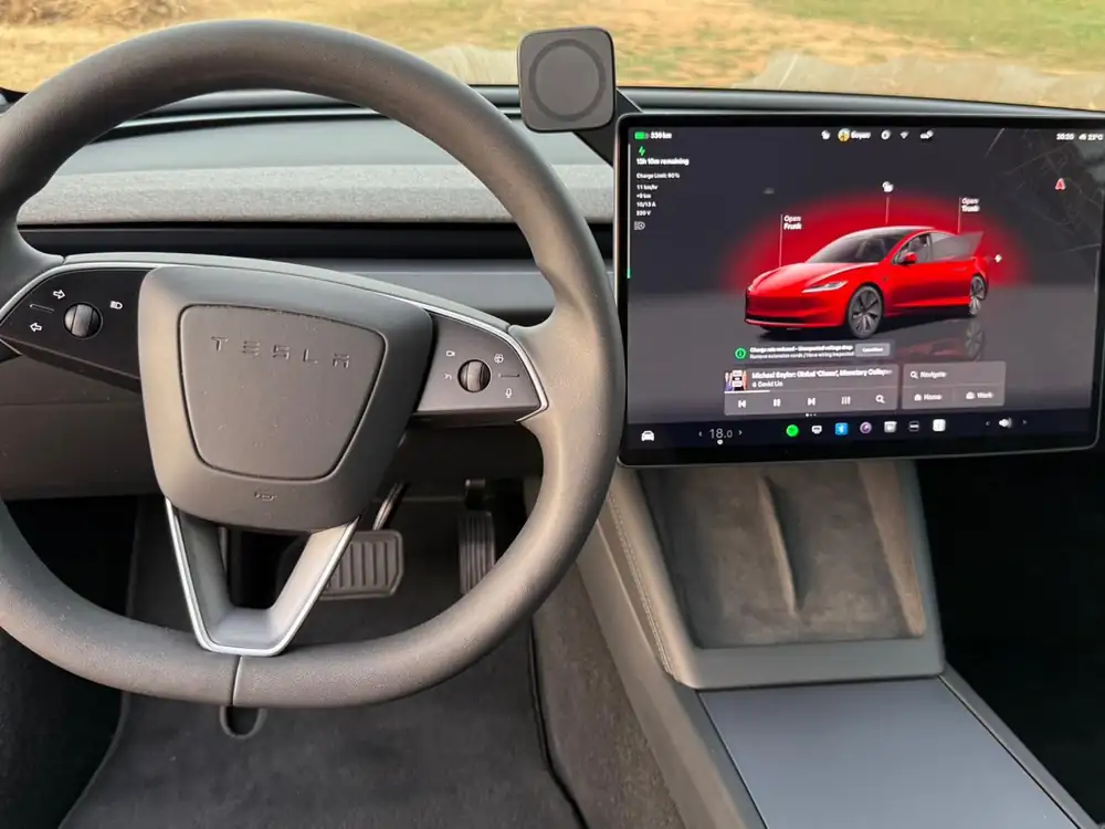TESLA model 3