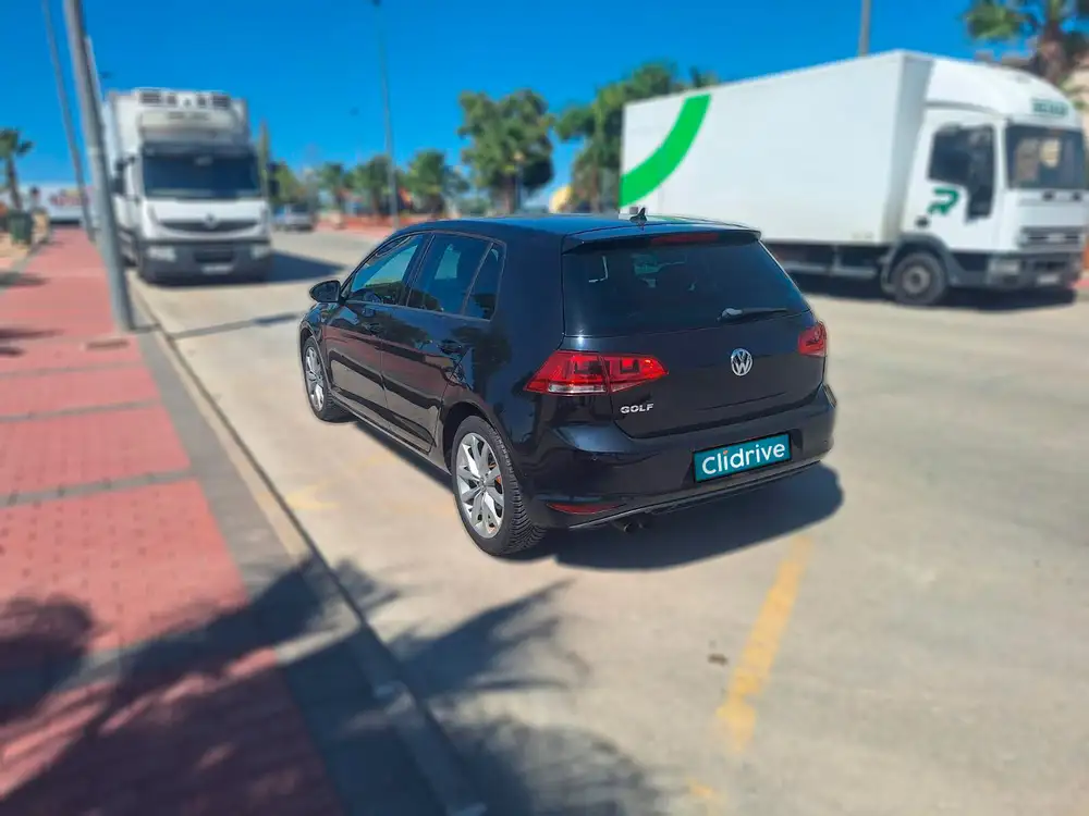 VOLKSWAGEN golf