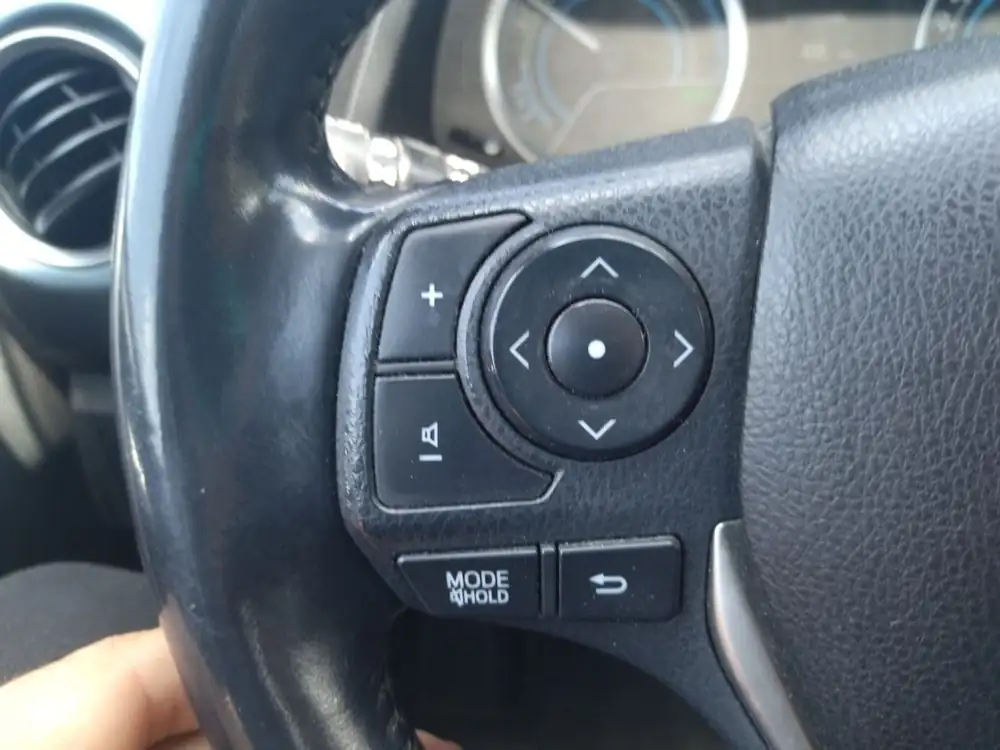 TOYOTA auris