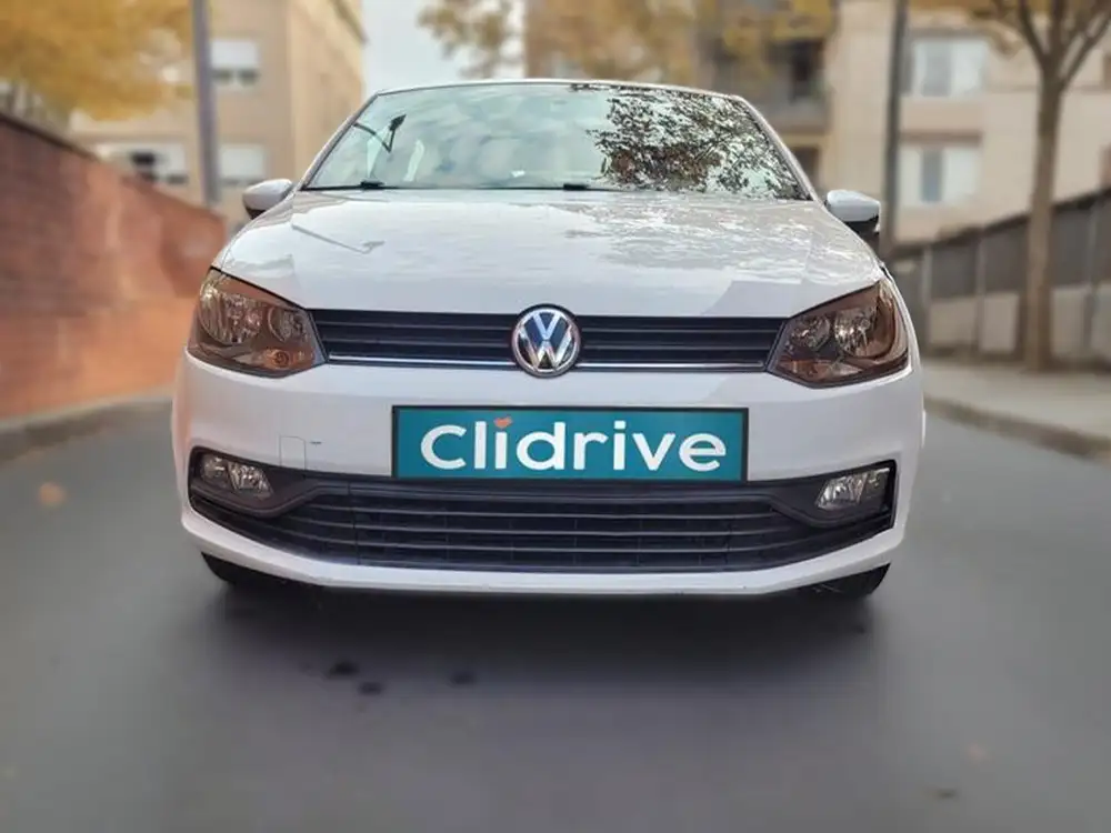 VOLKSWAGEN polo