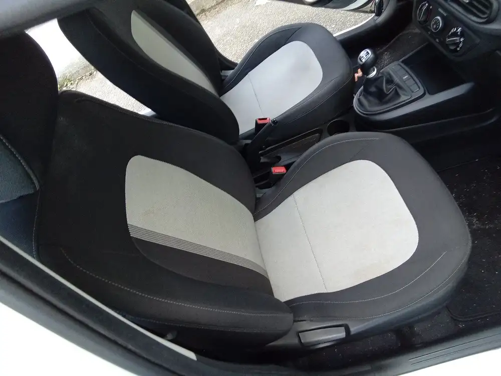 HYUNDAI i10 - Foto 10 | Clidrive