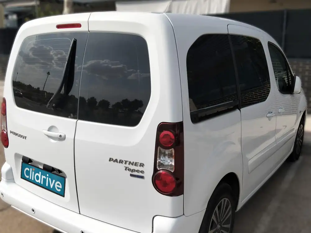PEUGEOT partner