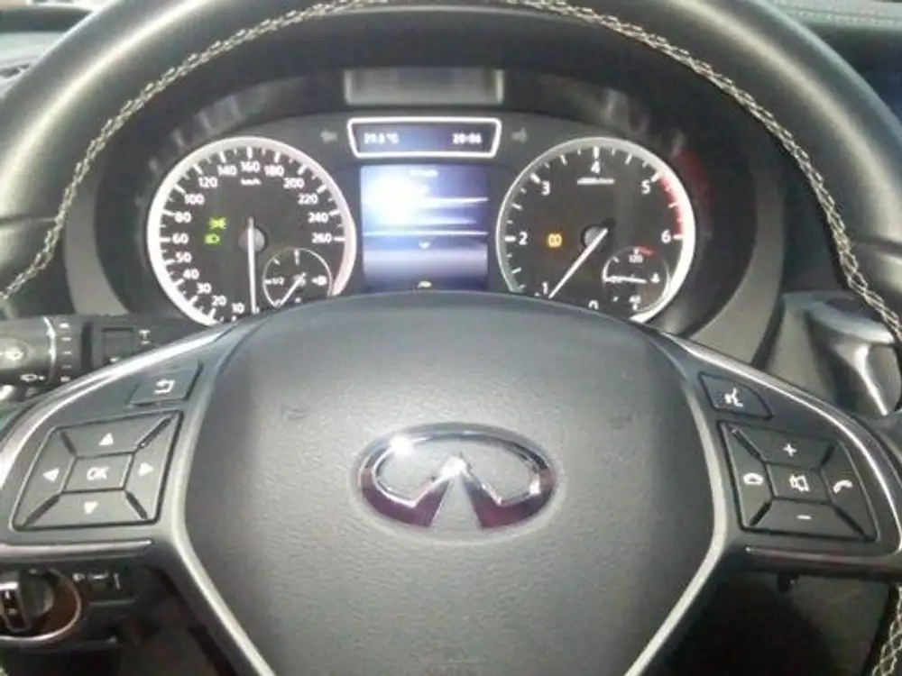 INFINITI q30