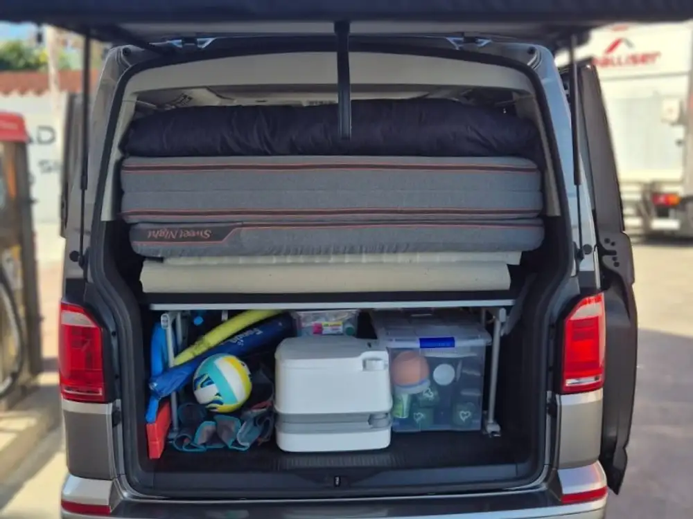 VOLKSWAGEN california