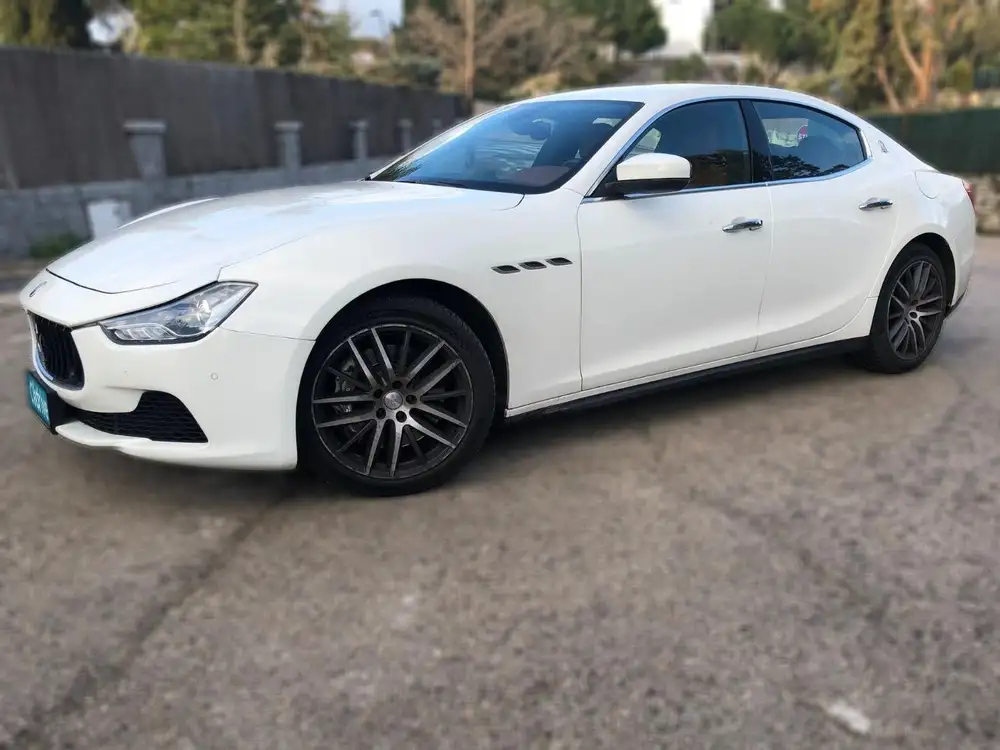 MASERATI ghibli