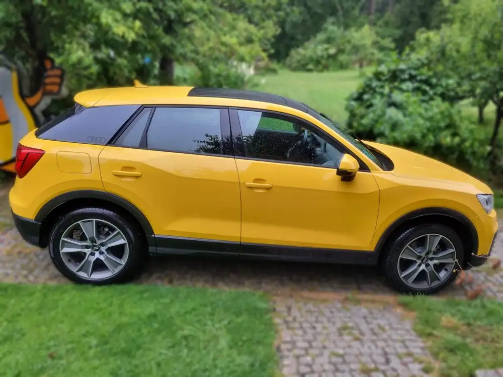 AUDI q2