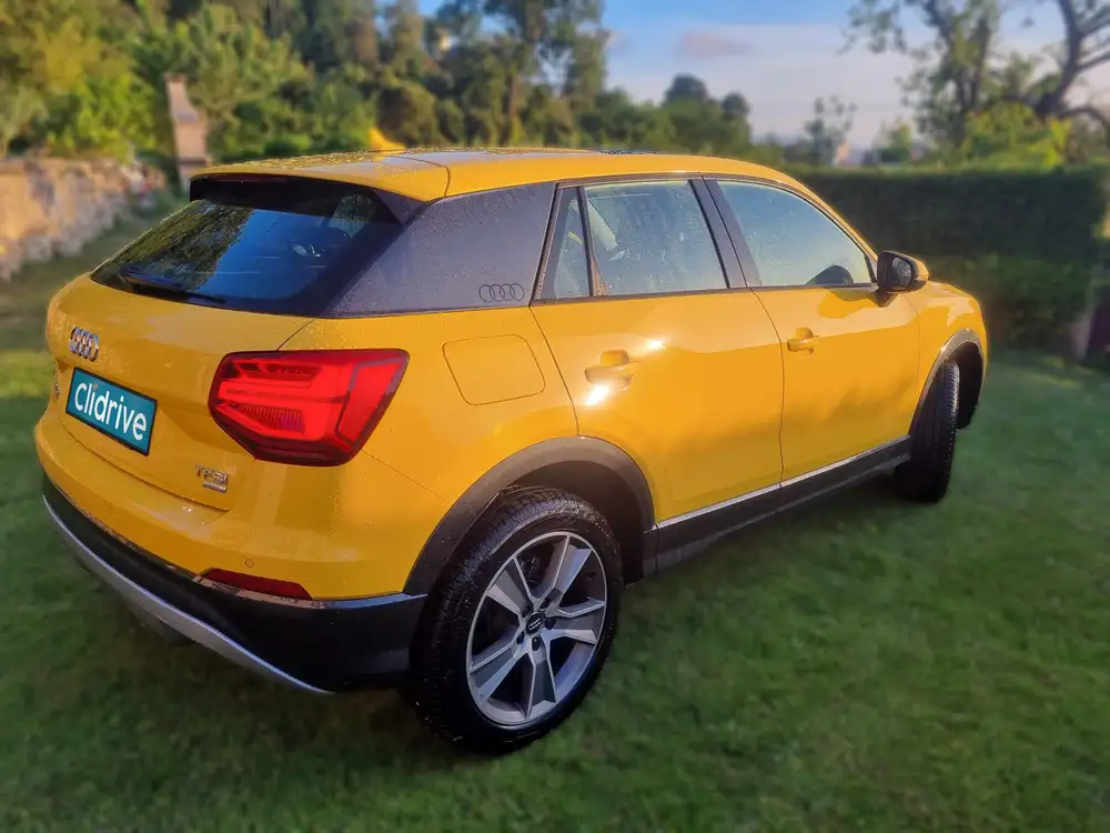 AUDI q2